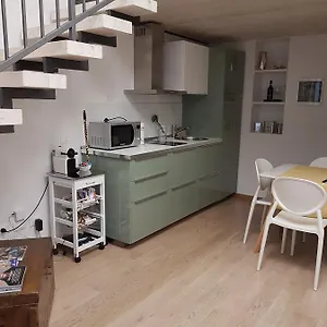 Domus Navigli Apartment